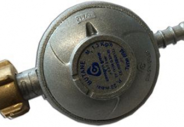 Pressure regulators/safety valve
